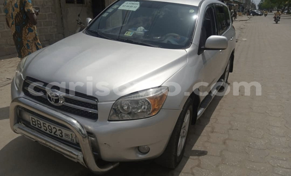 Ra Àlòkù Toyota RAV4 Silver Ọkọ̀ in Cotonou ni Benin Ra Àlòkù Toyota RAV4 Silver Ọkọ̀ in Cotonou ni Benin