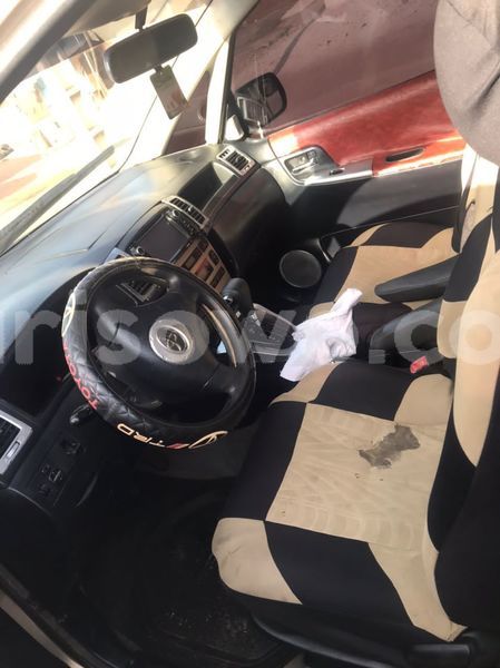 Big with watermark toyota corolla verso benin cotonou 15485