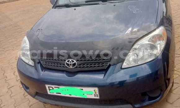 Sayi Na hannu Toyota Matrix Blue Mota in Porto Novo a Benin