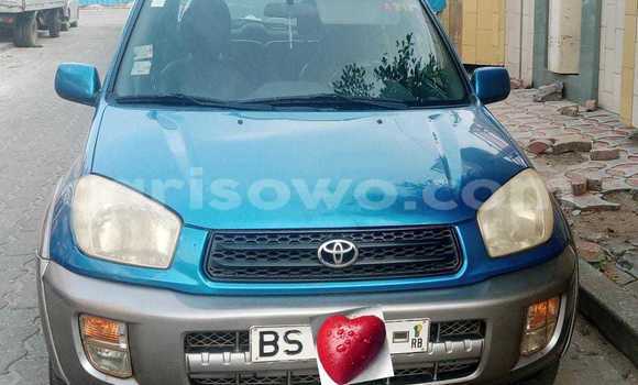 Ra Àlòkù Toyota RAV4 Blue Ọkọ̀ in Cotonou ni Benin Ra Àlòkù Toyota RAV4 Blue Ọkọ̀ in Cotonou ni Benin