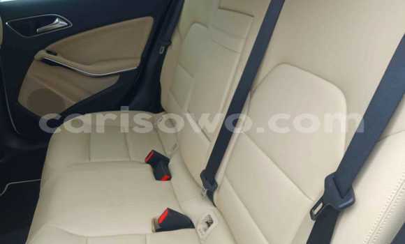 Ra Àlòkù Mercedes-Benz GLA-klasse funfun Ọkọ̀ in Cotonou ni Benin Ra Àlòkù Mercedes-Benz GLA-klasse funfun Ọkọ̀ in Cotonou ni Benin