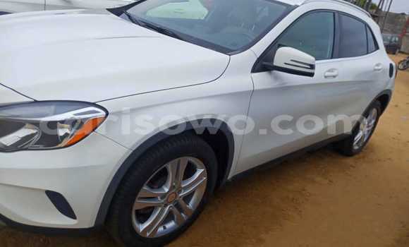 Ra Àlòkù Mercedes-Benz GLA-klasse funfun Ọkọ̀ in Cotonou ni Benin Ra Àlòkù Mercedes-Benz GLA-klasse funfun Ọkọ̀ in Cotonou ni Benin