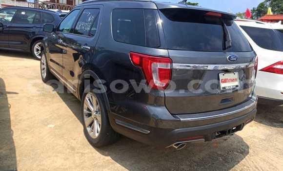 Acheter Occasion Voiture Ford Explorer Noir à Cotonou, Benin Acheter Occasion Voiture Ford Explorer Noir à Cotonou, Benin