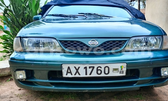 Ra Imported Alpina B10 Alawọ ewe Ọkọ̀ in Fipamọ ni Benin