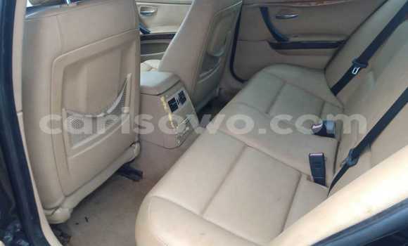 Sayi Na hannu BMW 327 Black Mota in Cotonou a Benin Sayi Na hannu BMW 327 Black Mota in Cotonou a Benin