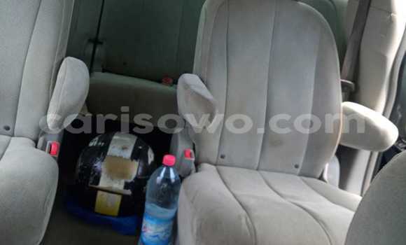 Ra Àlòkù Toyota Sienna Blue Ọkọ̀ in Cotonou ni Benin Ra Àlòkù Toyota Sienna Blue Ọkọ̀ in Cotonou ni Benin