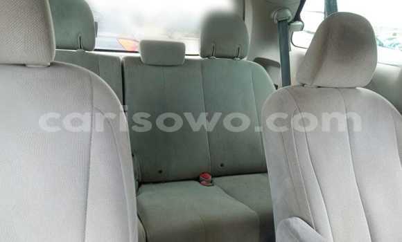 Ra Àlòkù Toyota Sienna Blue Ọkọ̀ in Cotonou ni Benin Ra Àlòkù Toyota Sienna Blue Ọkọ̀ in Cotonou ni Benin