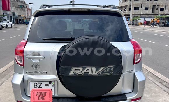 Acheter Neuf Voiture Toyota RAV4 Gris à Cotonou, Benin