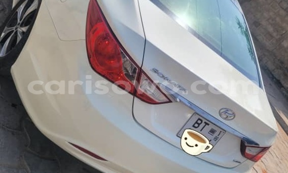 Sayi Na hannu Hyundai Sonata White Mota in Cotonou a Benin Sayi Na hannu Hyundai Sonata White Mota in Cotonou a Benin