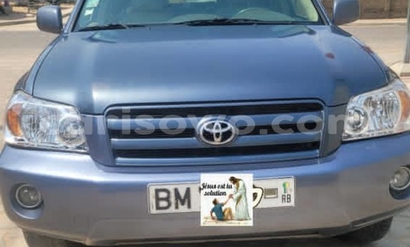 Buy Used Toyota Highlander Blue Car in Cotonou in Benign Buy Used Toyota Highlander Blue Car in Cotonou in Benign