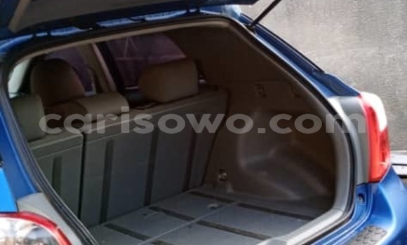 Sayi Na hannu Toyota Matrix Blue Mota in Cotonou a Benin Sayi Na hannu Toyota Matrix Blue Mota in Cotonou a Benin