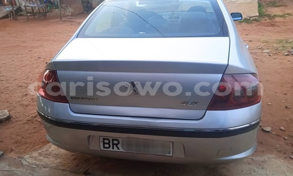 Sayi Na hannu Peugeot 407 Azurfa Mota in Porto Novo a Benin