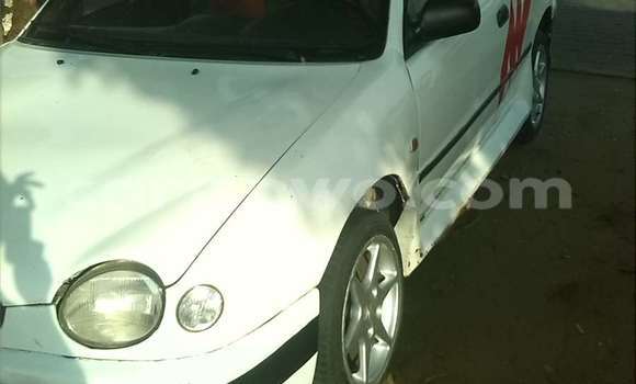 Ra Àlòkù Toyota Corolla funfun Ọkọ̀ in Cotonou ni Benin Ra Àlòkù Toyota Corolla funfun Ọkọ̀ in Cotonou ni Benin