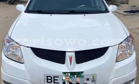 Sayi Na hannu Pontiac Vibe White Mota in Abomey Calavi a Benin