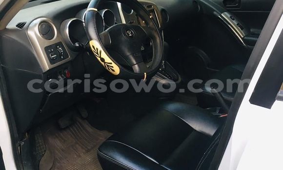 Ra Àlòkù Pontiac Vibe funfun Ọkọ̀ in Abomey Calavi ni Benin Ra Àlòkù Pontiac Vibe funfun Ọkọ̀ in Abomey Calavi ni Benin