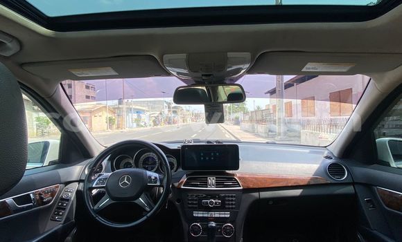 Buy Used Mercedes-Benz C–Class White Car in Abomey Calavi in Benign Buy Used Mercedes-Benz C–Class White Car in Abomey Calavi in Benign