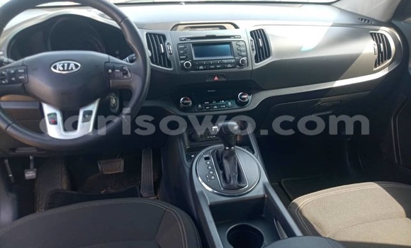 Acheter Occasion Voiture Kia Sportage Blanc à Cotonou, Benin Acheter Occasion Voiture Kia Sportage Blanc à Cotonou, Benin