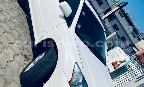 Sayi Na hannu Lexus RX 330 White Mota in Cotonou a Benin