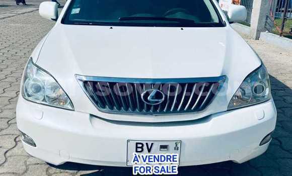 Sayi Na hannu Lexus RX 330 White Mota in Cotonou a Benin Sayi Na hannu Lexus RX 330 White Mota in Cotonou a Benin