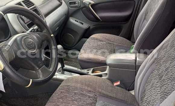 Sayi Na hannu Toyota RAV4 Azurfa Mota in Cotonou a Benin