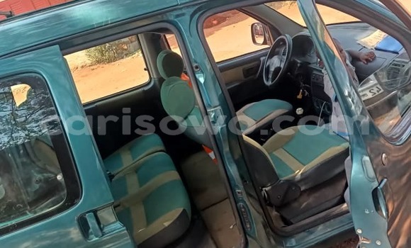 Acheter Occasion Voiture Citroen Berlingo Vert à Cotonou, Benin Acheter Occasion Voiture Citroen Berlingo Vert à Cotonou, Benin