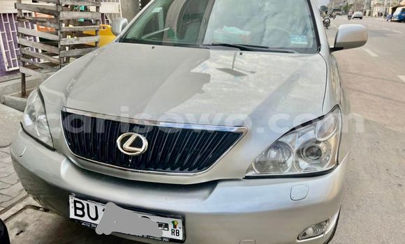 Sayi Na hannu Lexus RX 330 Azurfa Mota in Cotonou a Benin