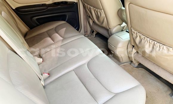 Ra Àlòkù Toyota Highlander Silver Ọkọ̀ in Abomey Calavi ni Benin Ra Àlòkù Toyota Highlander Silver Ọkọ̀ in Abomey Calavi ni Benin
