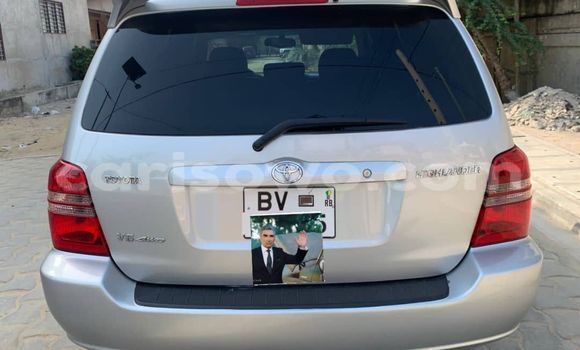 Ra Àlòkù Toyota Highlander Silver Ọkọ̀ in Abomey Calavi ni Benin Ra Àlòkù Toyota Highlander Silver Ọkọ̀ in Abomey Calavi ni Benin