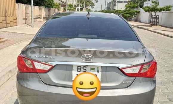 Sayi Na hannu Hyundai Sonata Azurfa Mota in Abomey Calavi a Benin Sayi Na hannu Hyundai Sonata Azurfa Mota in Abomey Calavi a Benin