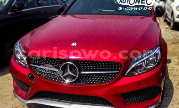 Sayi Na hannu Mercedes-Benz C-klasse AMG Red Mota in Cotonou a Benin Sayi Na hannu Mercedes-Benz C-klasse AMG Red Mota in Cotonou a Benin
