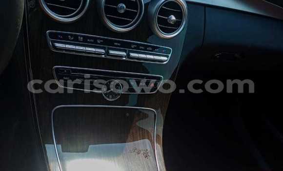 Sayi Na hannu Mercedes-Benz C-klasse AMG Red Mota in Cotonou a Benin Sayi Na hannu Mercedes-Benz C-klasse AMG Red Mota in Cotonou a Benin