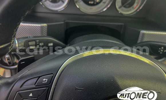 Sayi Na hannu Mercedes-Benz GLK-klasse Azurfa Mota in Cotonou a Benin Sayi Na hannu Mercedes-Benz GLK-klasse Azurfa Mota in Cotonou a Benin