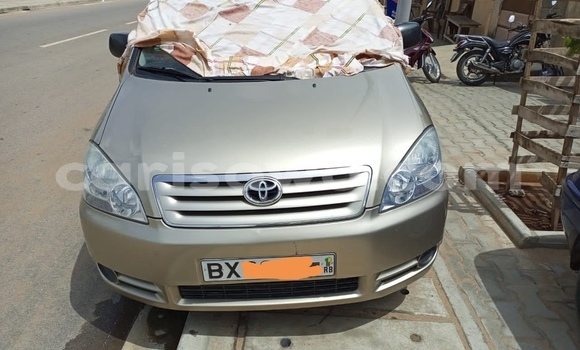 Sayi Na hannu Toyota Avensis Verso Sauran Mota in Cotonou a Benin