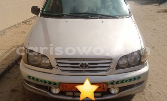 Acheter Occasion Voiture Toyota Picnic Gris à Cotonou, Benin