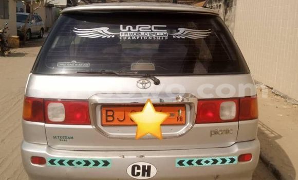 Sayi Na hannu Toyota Picnic Azurfa Mota in Cotonou a Benin Sayi Na hannu Toyota Picnic Azurfa Mota in Cotonou a Benin