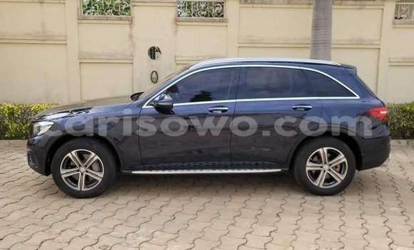 Ra Àlòkù Mercedes-Benz GLC 250D Black Ọkọ̀ in Abomey Calavi ni Benin Ra Àlòkù Mercedes-Benz GLC 250D Black Ọkọ̀ in Abomey Calavi ni Benin