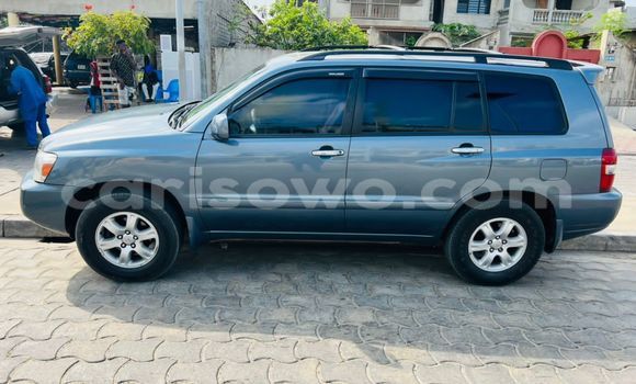 Sayi Na hannu Toyota Highlander Azurfa Mota in Cotonou a Benin Sayi Na hannu Toyota Highlander Azurfa Mota in Cotonou a Benin