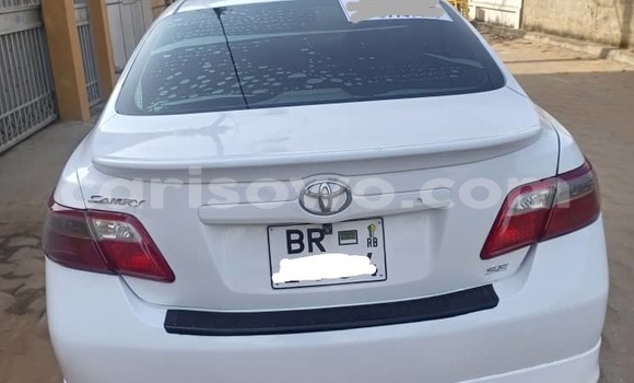 Sayi Na hannu Toyota Camry White Mota in Cotonou a Benin Sayi Na hannu Toyota Camry White Mota in Cotonou a Benin