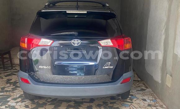 Sayi Na hannu Toyota RAV4 Black Mota in Cotonou a Benin