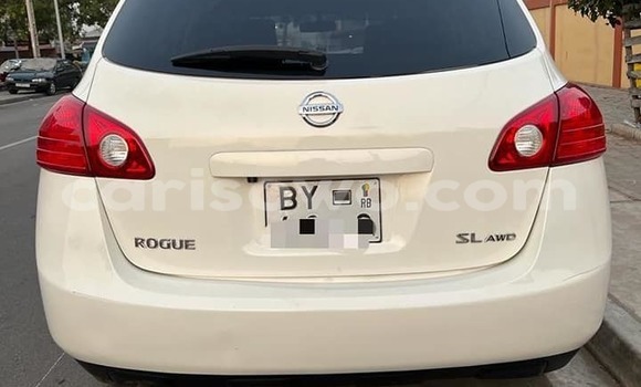 Buy Used Nissan Rogue White Car in Cotonou in Benign Buy Used Nissan Rogue White Car in Cotonou in Benign