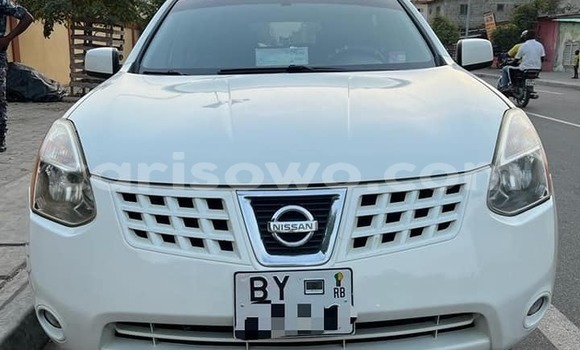 Buy Used Nissan Rogue White Car in Cotonou in Benign Buy Used Nissan Rogue White Car in Cotonou in Benign