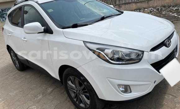 Sayi Na hannu Hyundai Tucson White Mota in Cotonou a Benin Sayi Na hannu Hyundai Tucson White Mota in Cotonou a Benin