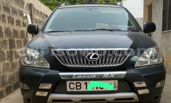 Sayi Na hannu Lexus RX 330 Black Mota in Cotonou a Benin