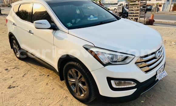 Acheter Occasion Voiture Hyundai Santa Fe Blanc à Abomey Calavi, Benin Acheter Occasion Voiture Hyundai Santa Fe Blanc à Abomey Calavi, Benin