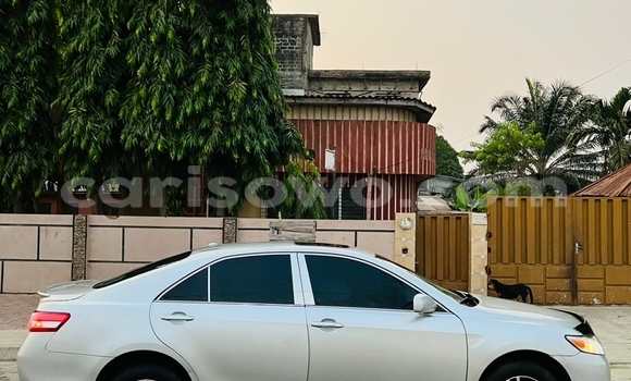 Acheter Occasion Voiture Toyota Camry Gris à Abomey Calavi, Benin Acheter Occasion Voiture Toyota Camry Gris à Abomey Calavi, Benin