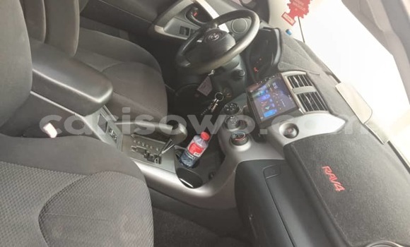 Acheter Neuf Voiture Toyota RAV4 Gris à Abomey Calavi, Benin Acheter Neuf Voiture Toyota RAV4 Gris à Abomey Calavi, Benin