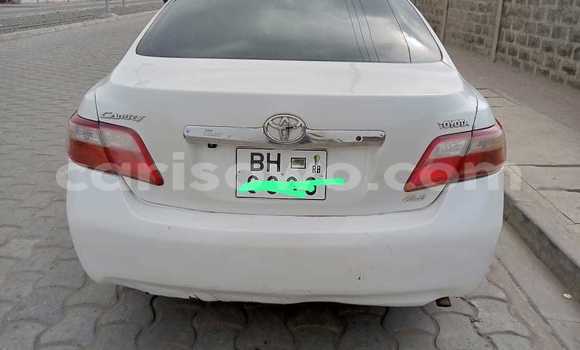 Acheter Occasion Voiture Toyota Camry Blanc à Cotonou, Benin