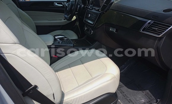 Ra Àlòkù Mercedes-Benz GLE Coupe Silver Ọkọ̀ in Cotonou ni Benin Ra Àlòkù Mercedes-Benz GLE Coupe Silver Ọkọ̀ in Cotonou ni Benin