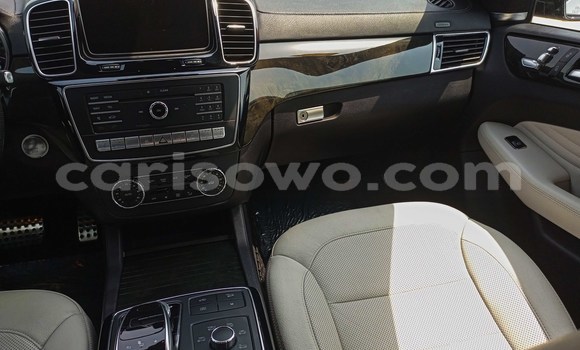 Ra Àlòkù Mercedes-Benz GLE Coupe Silver Ọkọ̀ in Cotonou ni Benin Ra Àlòkù Mercedes-Benz GLE Coupe Silver Ọkọ̀ in Cotonou ni Benin