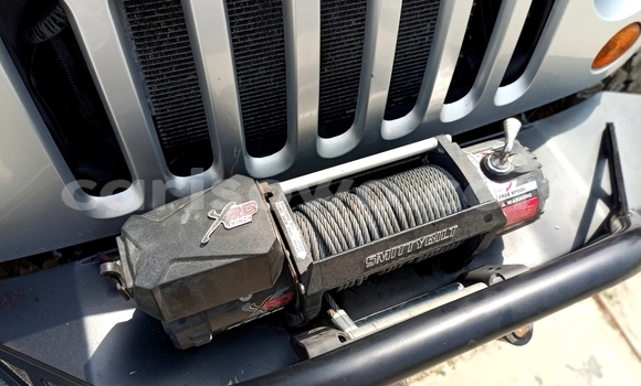 Acheter Occasion Voiture Jeep Wrangler Gris à Cotonou, Benin Acheter Occasion Voiture Jeep Wrangler Gris à Cotonou, Benin